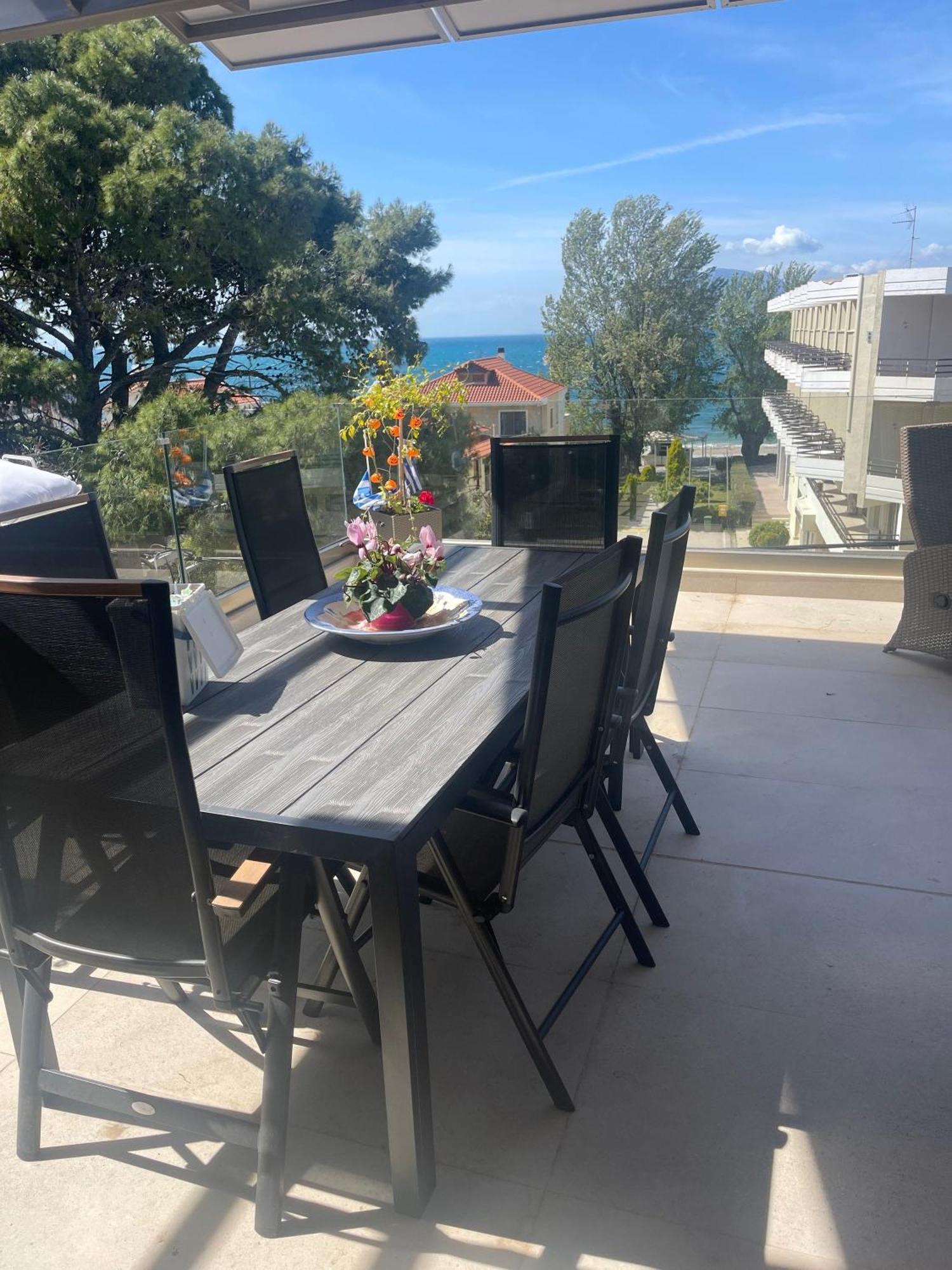 Sea View Apartment Патра Экстерьер фото